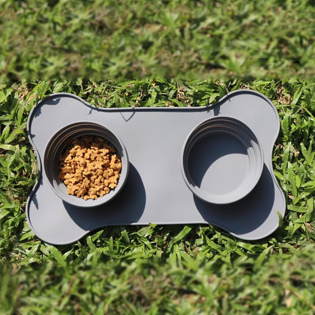 Collapsible Silicone Pet Bowl with Feeding Mat – Portable Dog and Cat Feeding Set